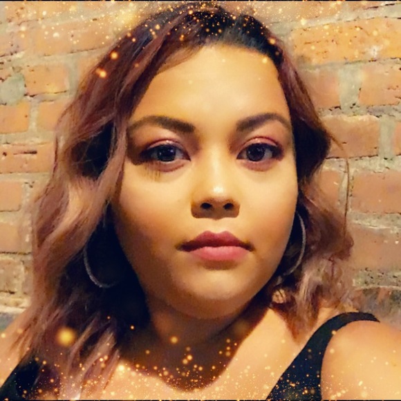 Meet your Posher, Jessica - Picture 1 of 1